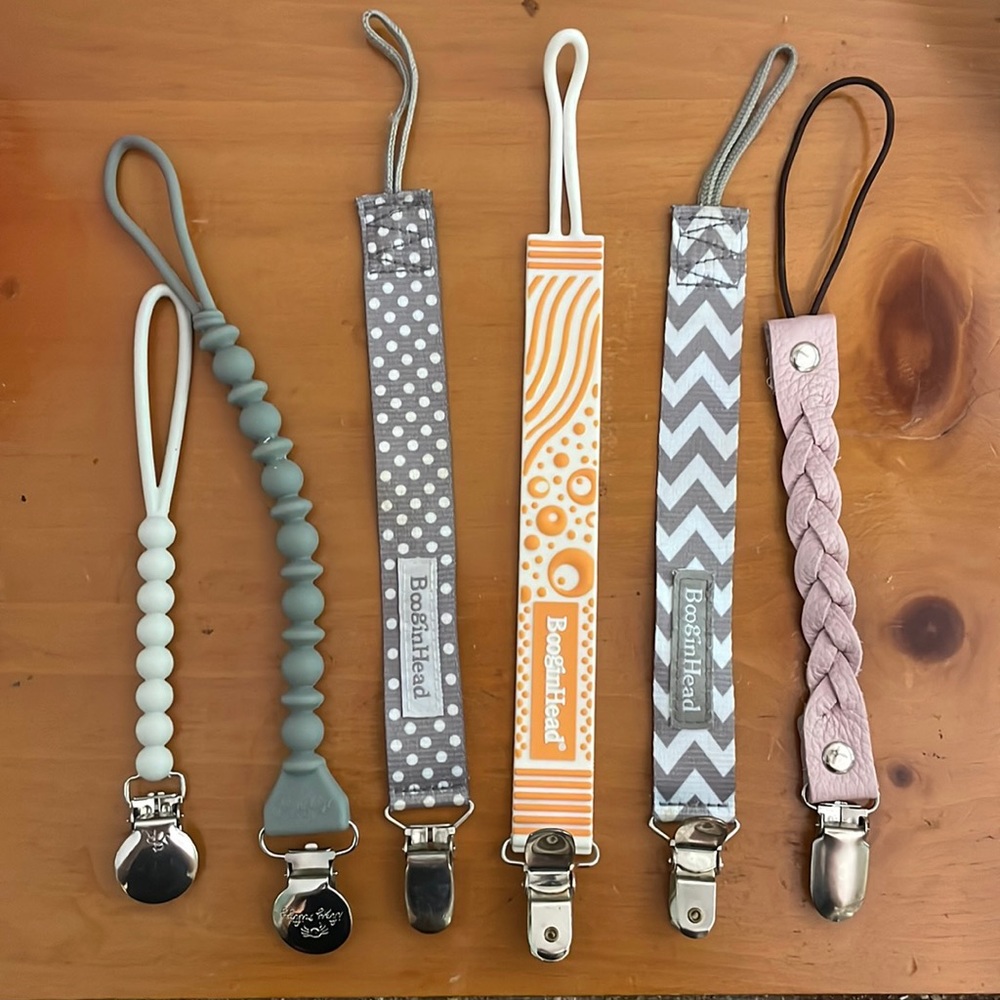 Pacifier Clips